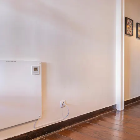 Cosy Flat In Martim Moniz - *