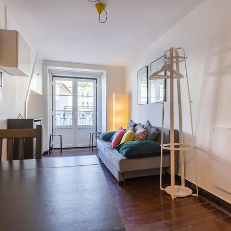 Cosy Flat In Martim Moniz -